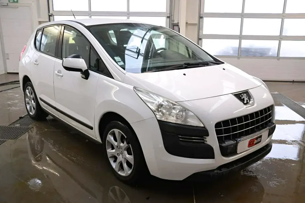 samochody Peugeot - model 3008